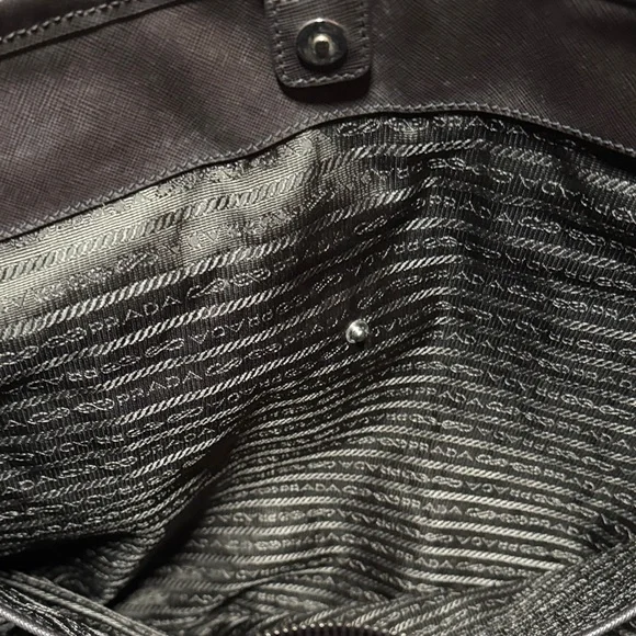 Prada Nylon Olive Green Shoulder bag - Picture 12 of 16